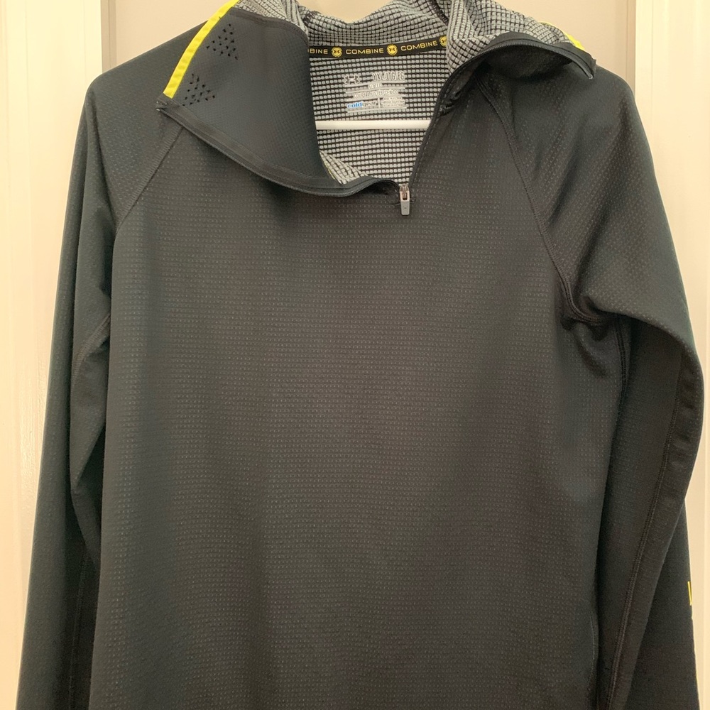 Under Armour Cold Gear hoodie